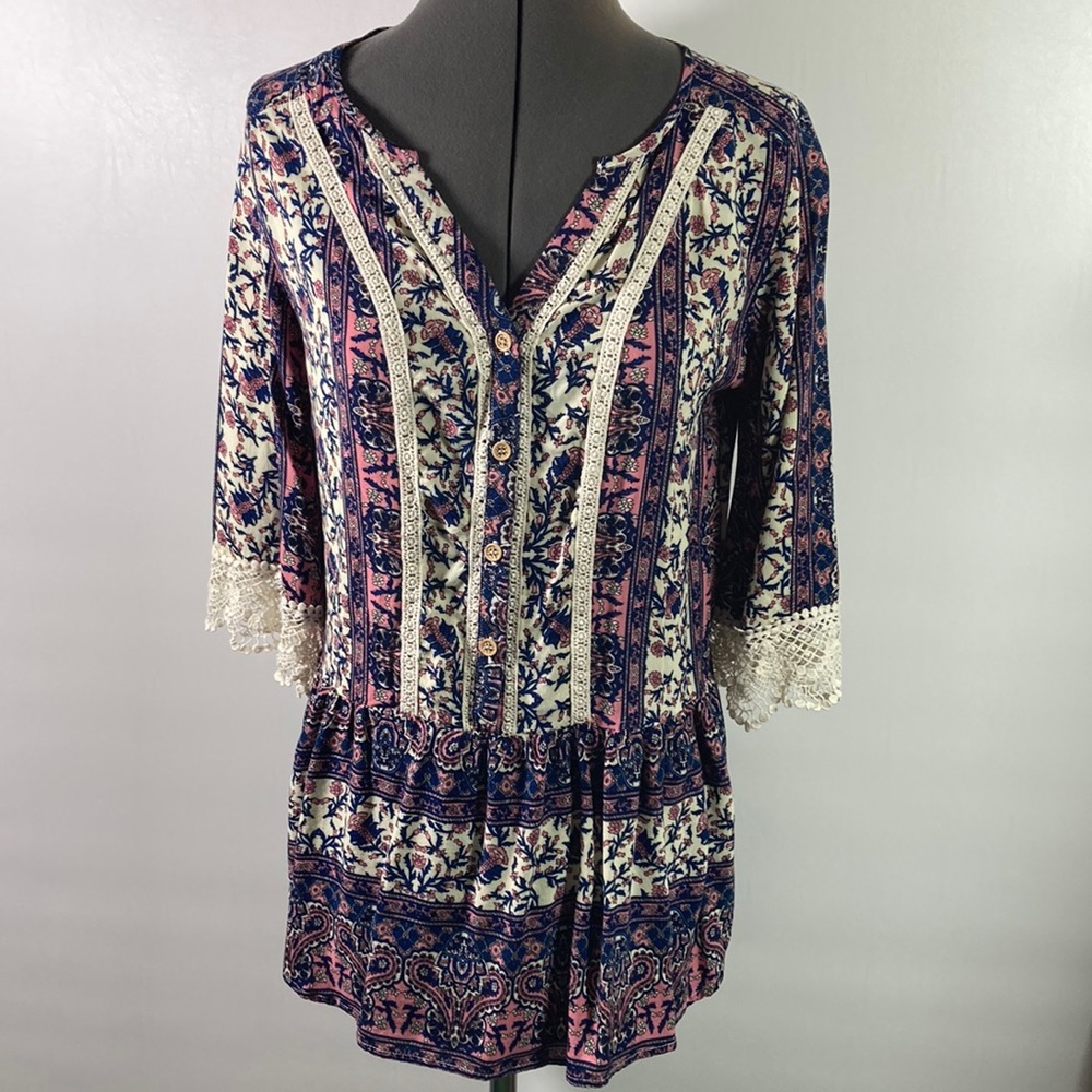 Breeze Ever Three Quarter Sleeve Button Front Ruffle Botton Top Size M